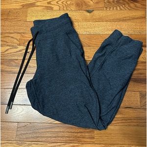 Lululemon Ready to rulu crop joggers. Worn once.
